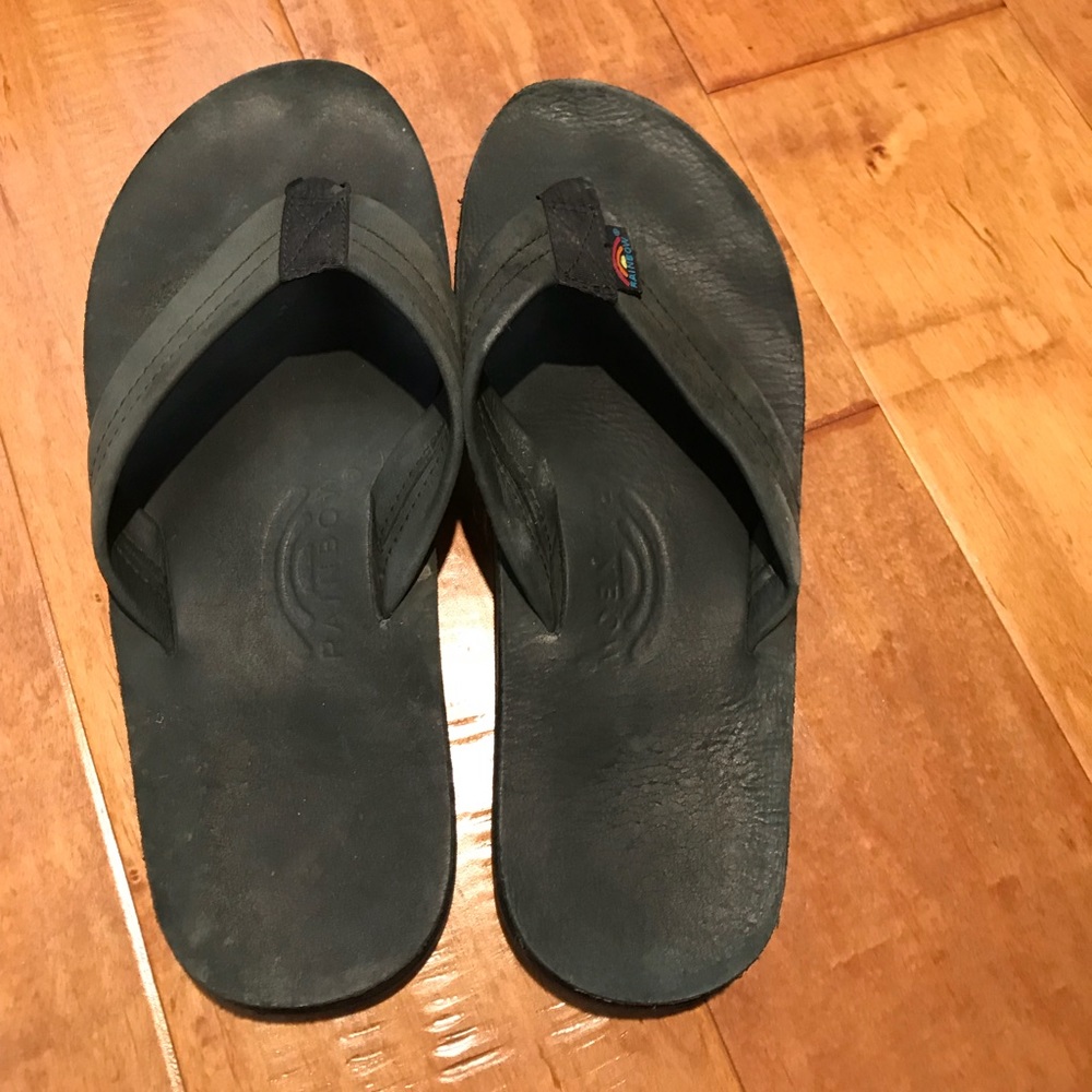 Men’s Medium Black Rainbows